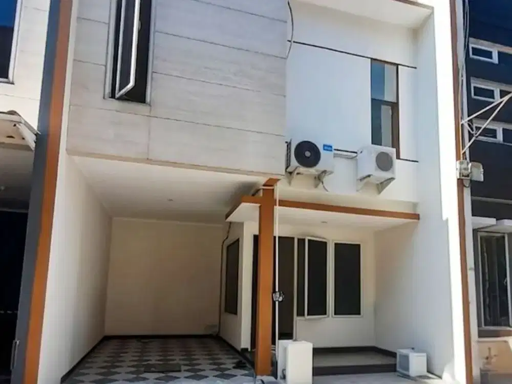 Rumah Urban Mansion  Baru renov, HADAP BARAT