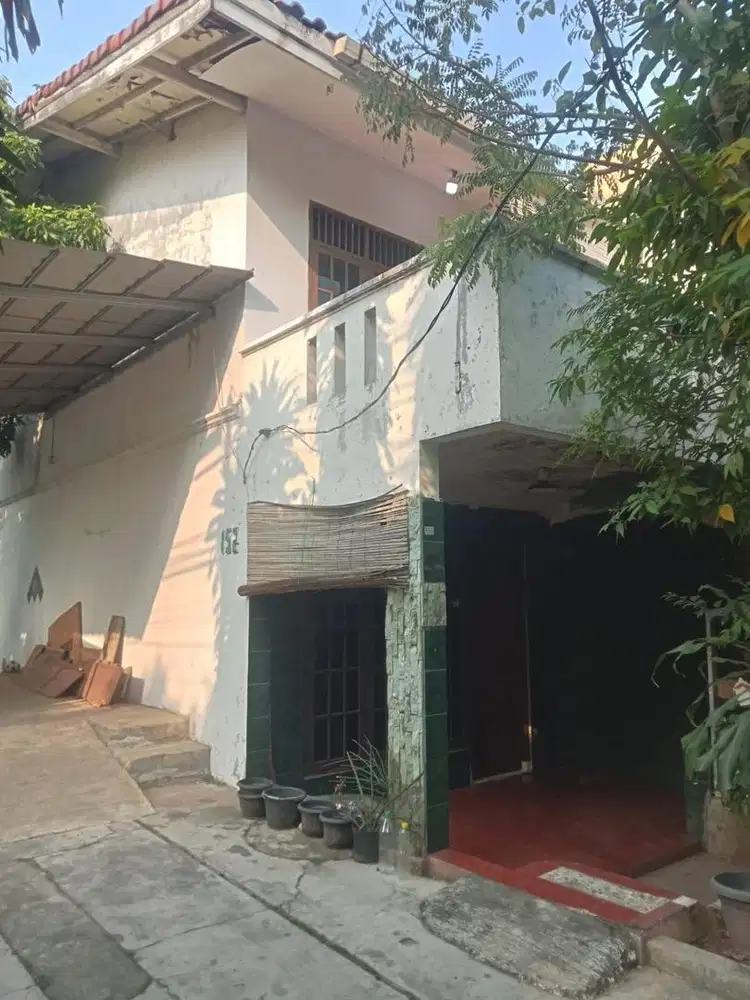 Sewa Rumah 2 Kamar 2 lantai Rempoa Dekat Bintaro