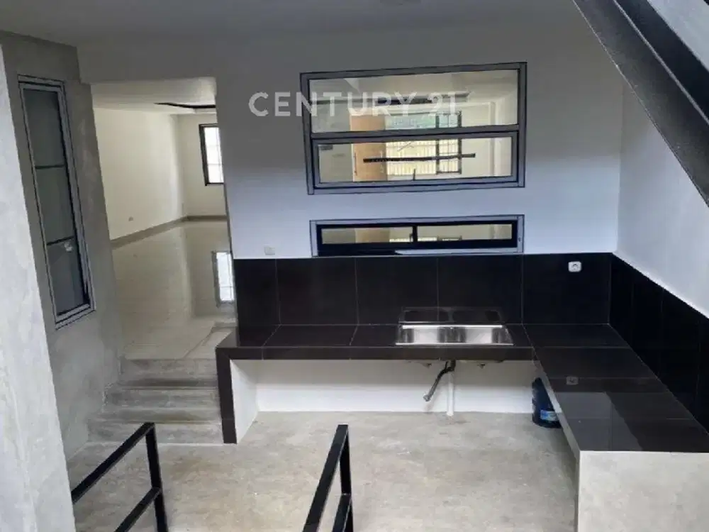 Rumah 2 Lantai + Basement Harjamukti Depok – LB 350 m², SHM, Harga 2,3 M Nego