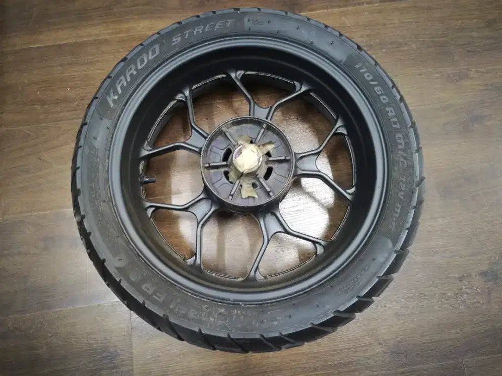 Velg belakang MT25 R25 + ban Karoo Street