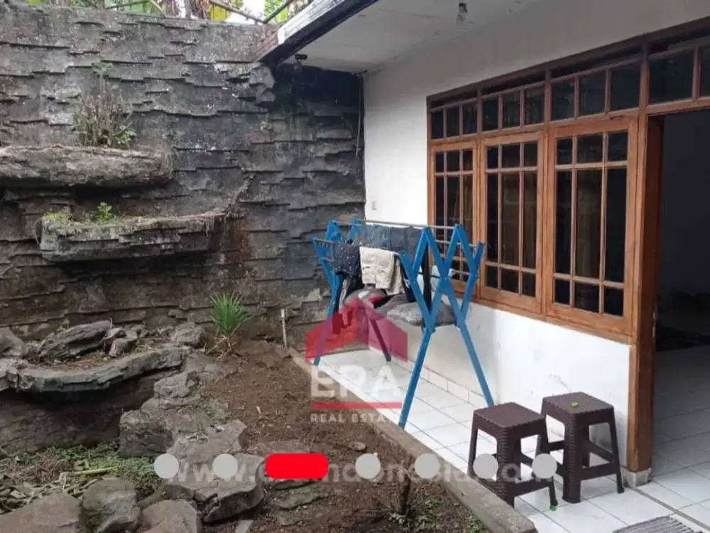 RUMAH MULTI FUNGSI  Rumah luas daerah cipamokolan kecamatan rancasari di perumahan Santosa Asih jaya
