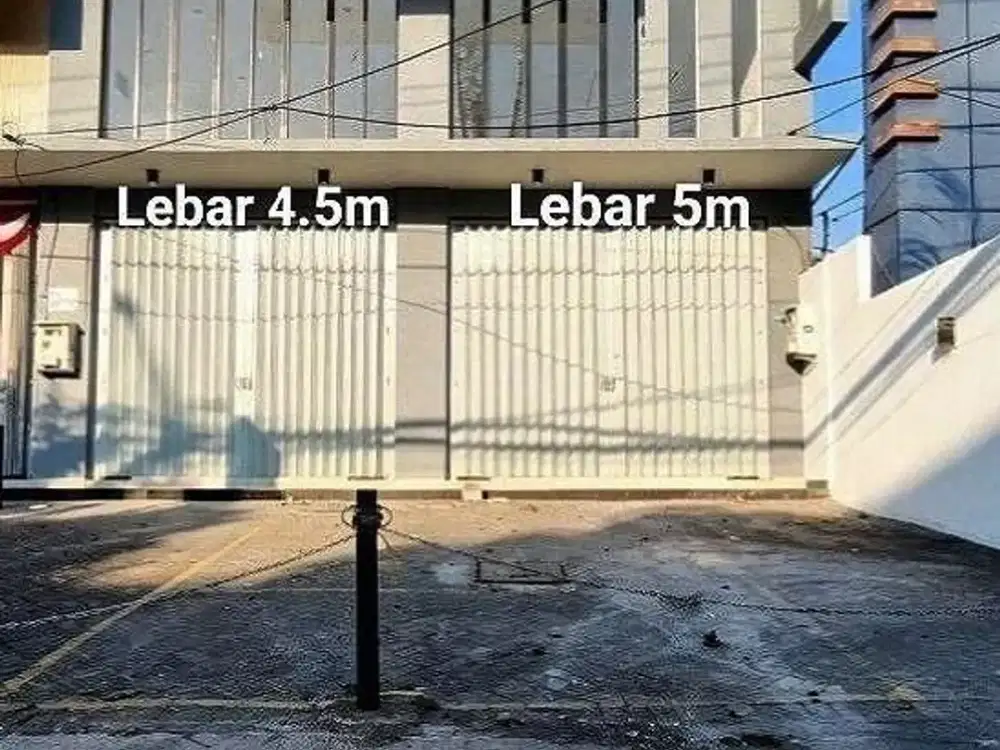 Ruko Raya Pucang anom Baru Gress Strategis Parkiran luas, Belakang ada area los
