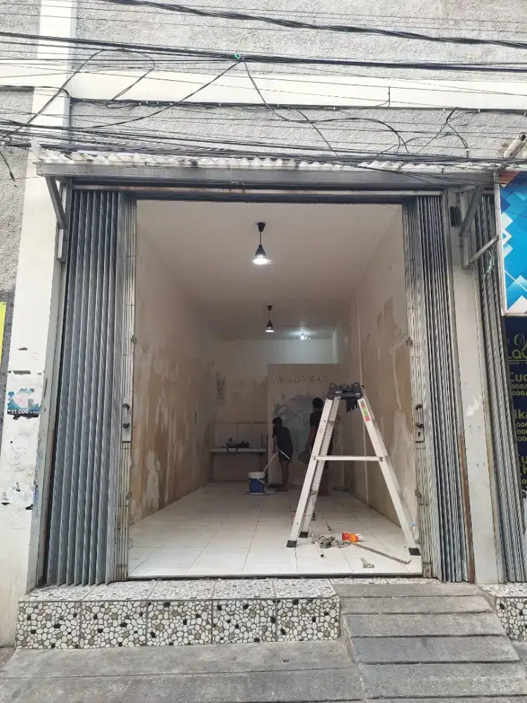 DISEWAKAN KIOS BUAT BERJUALAN WARUNG