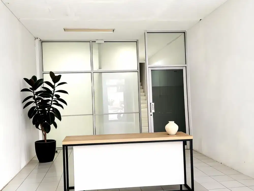 RUKO 3 Lt MAINROAD AREA RAMAI DI KEBAYORAN LAMA, GROGOL JAKSEL