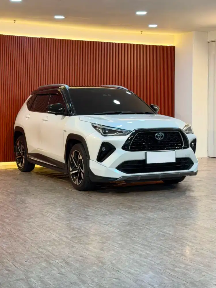 Toyota Yaris Cross Hybrid 1.5 AT Tahun 2024
