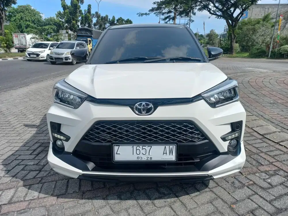 Dijual raize tss two tone 2023 dp 20jt