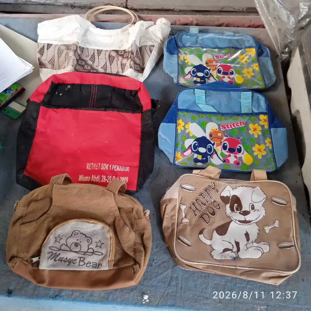[Preloved] Tas Tangan Aneka Model dan Warna