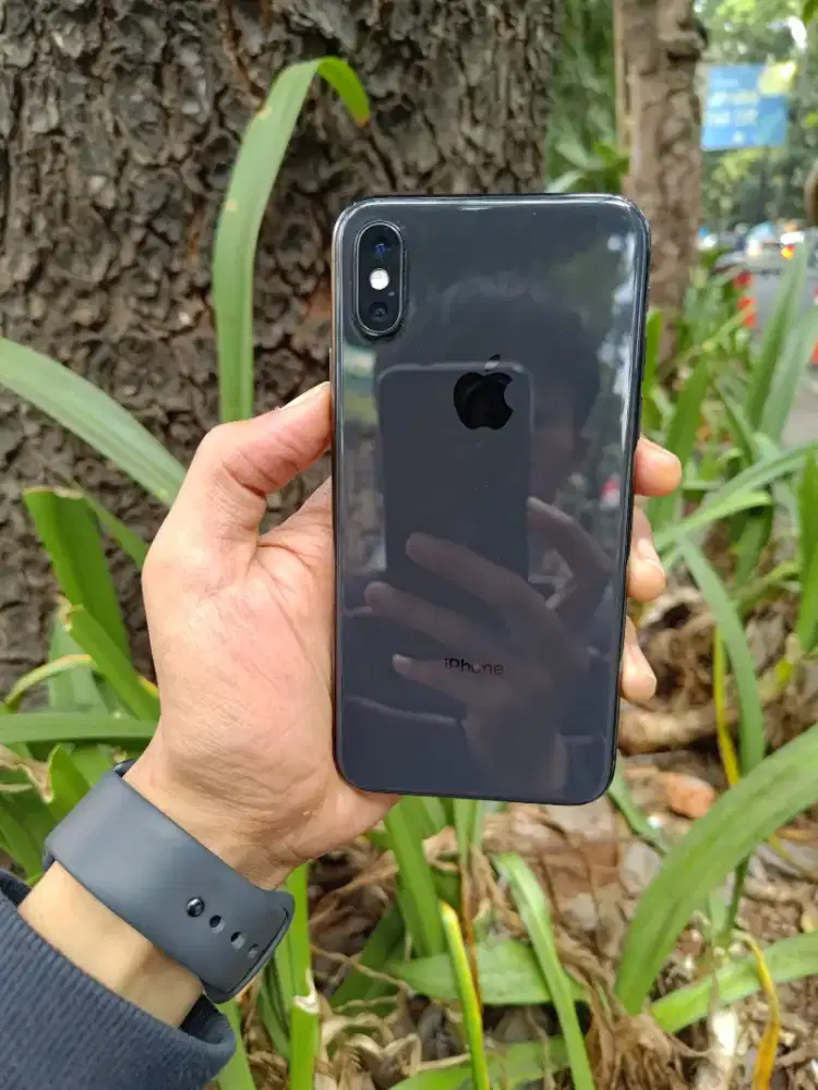 iPhone Xs 256 GB Fullset pemakaian lama