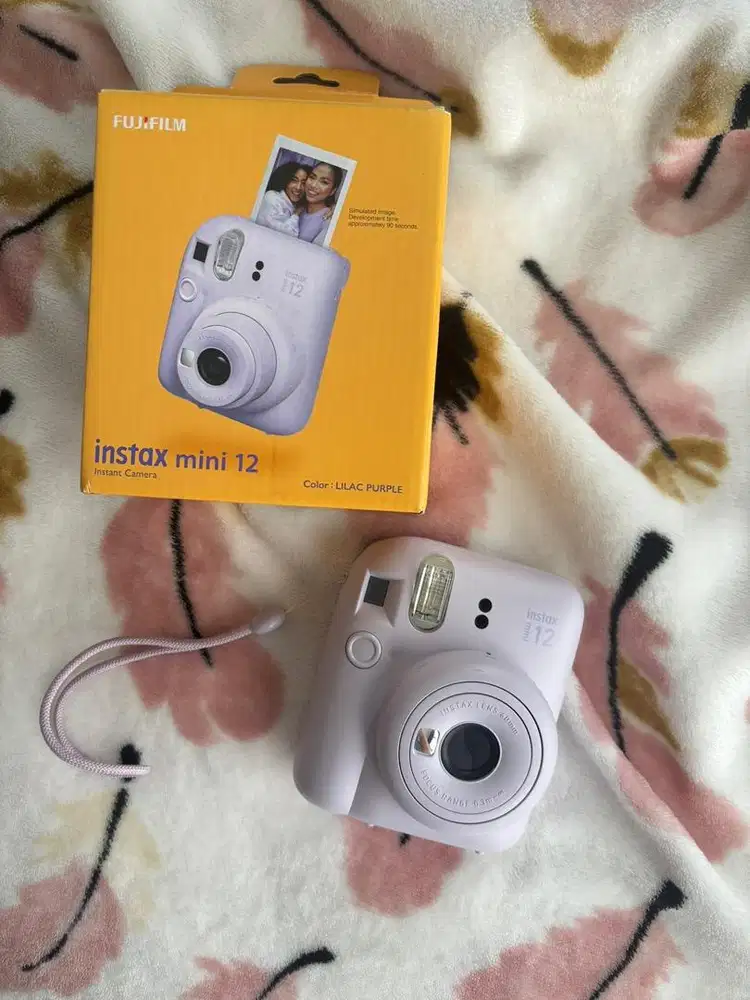 Preloved Instax Mini 12
