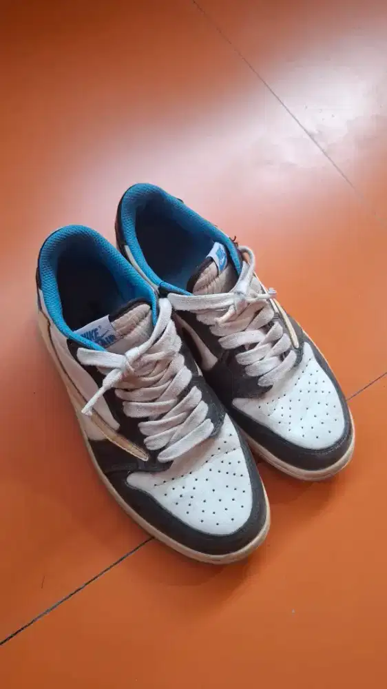 Sepatu Nike Travis x Fragment