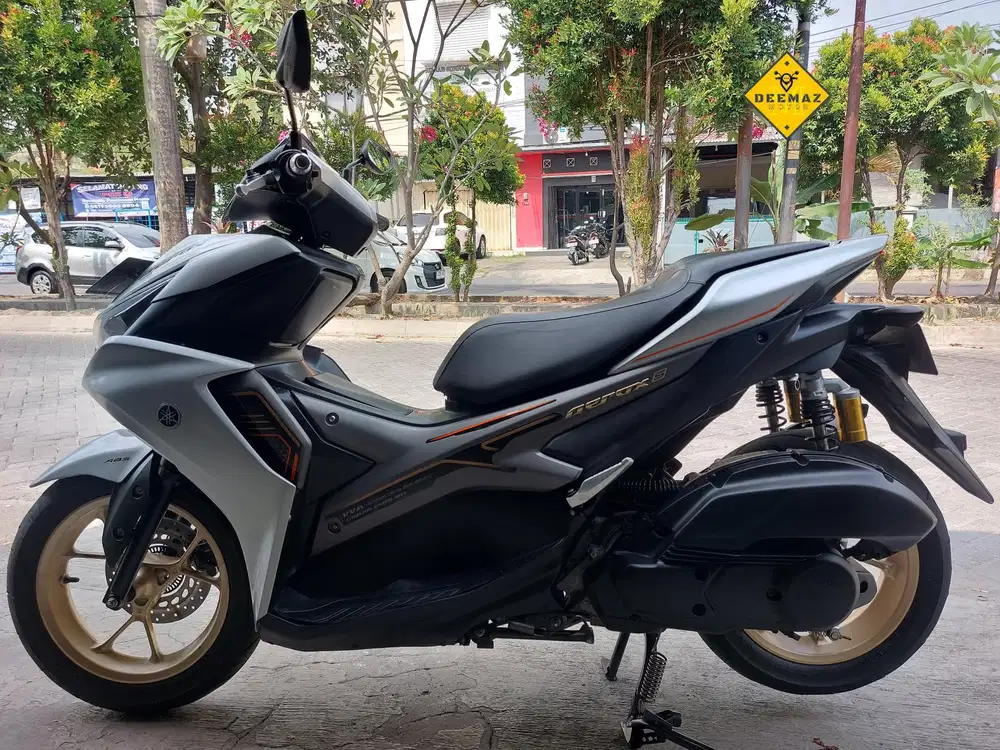 (DP 300 Rb)‼️ Yamaha Aerox ABS Keyless Connected Silver 2022