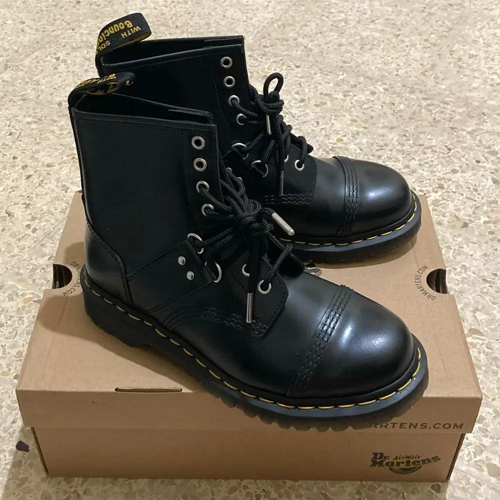 Dr Martens 1460 HDW Black Polished Smooth  - Size 39