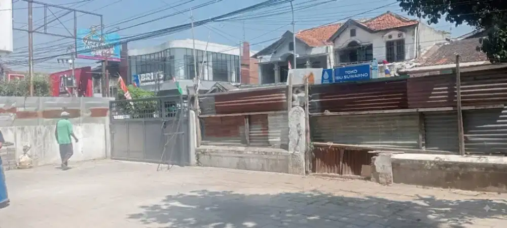Disewakan rumah cocok buat restoran