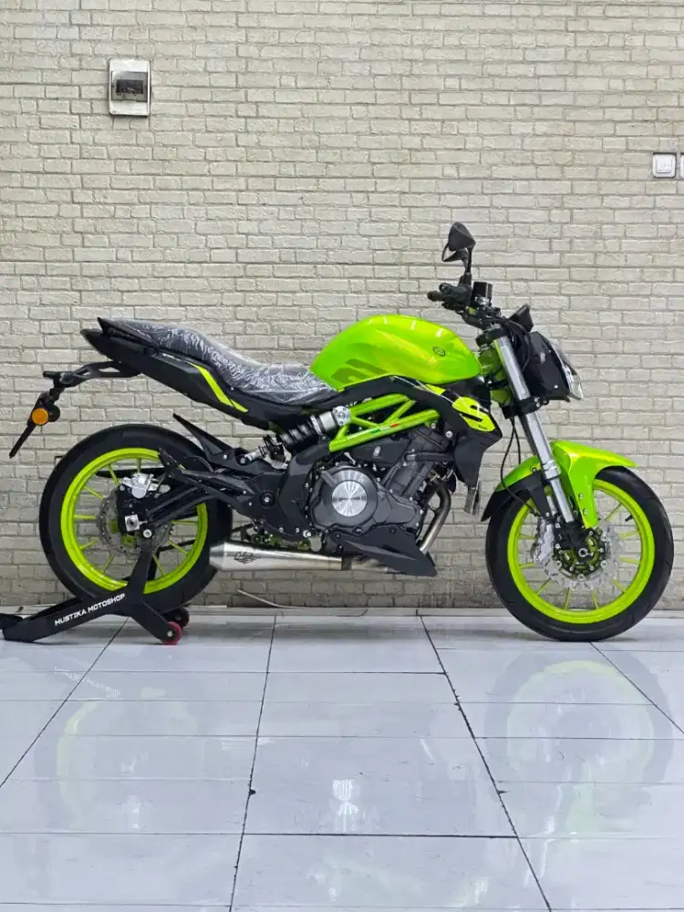 ODO 1RB‼️Benelli TNT 249S 2026 Green Likenew - Mustika Motoshop Malang