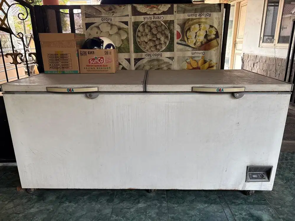 GEA CHEST FREZZER 900 Ltr