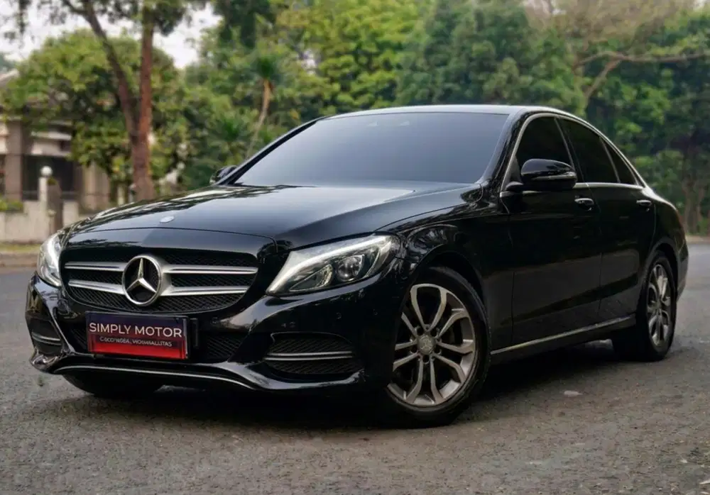 MERCEDES-BENZ C200 AVANTGARDE W205 2.0 CGI AT 2014 CBU