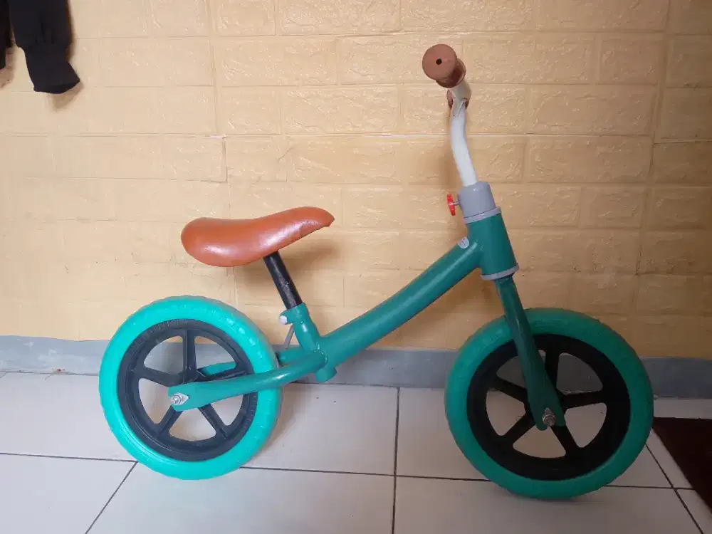Sepeda balance anak umur 3 s/d 4 tahun