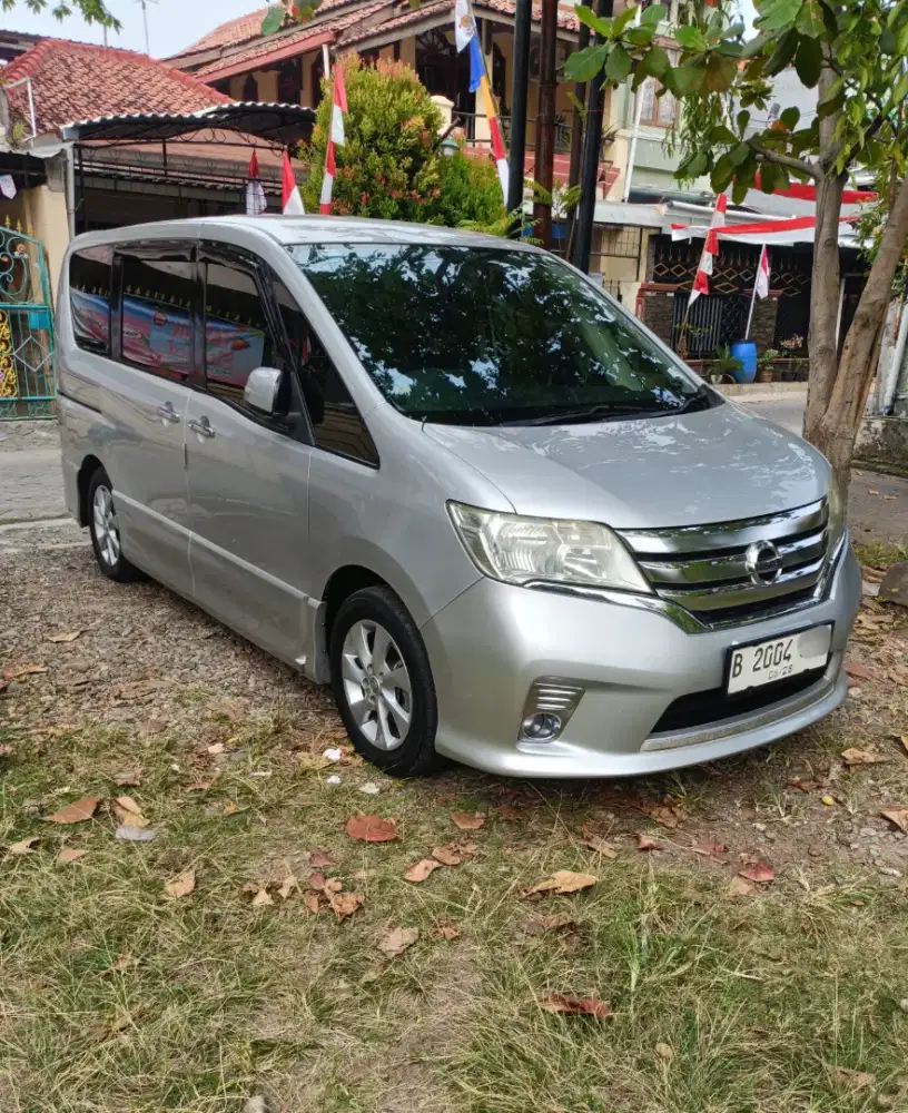 Nissan Serena 2013 Bensin