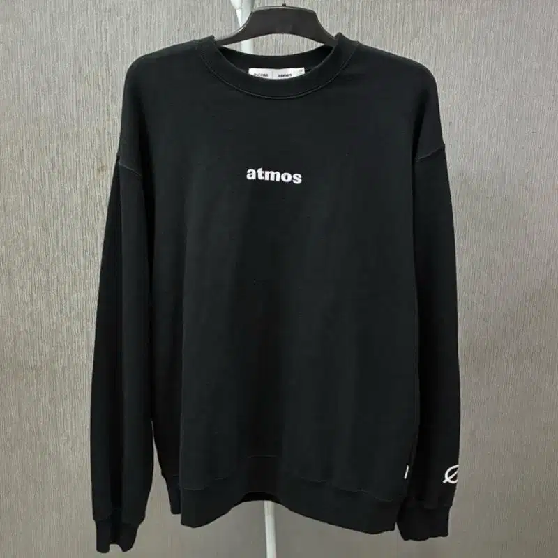 INCRM x ATMOS x ONE PIECE Sweatshirt - Black