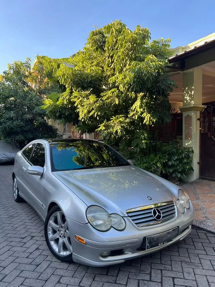 Mercedes Benz CL203 C200K Sport Coupe Hatchback
