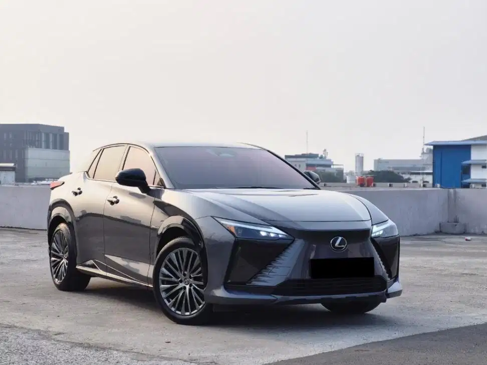 Lexus RZ450e Luxury 2023 AWD EV (#RZ 450e #2024)