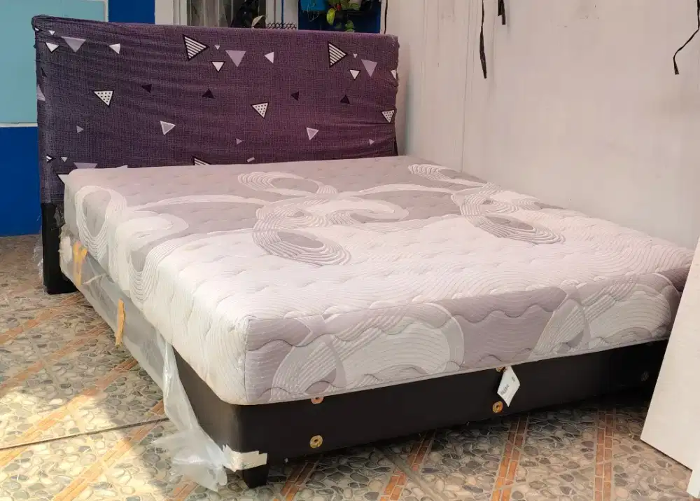 SPRINGBED COMFORTA SUPER PEDIC 180x200 + DIVAN & HEADBOARD – NEGO