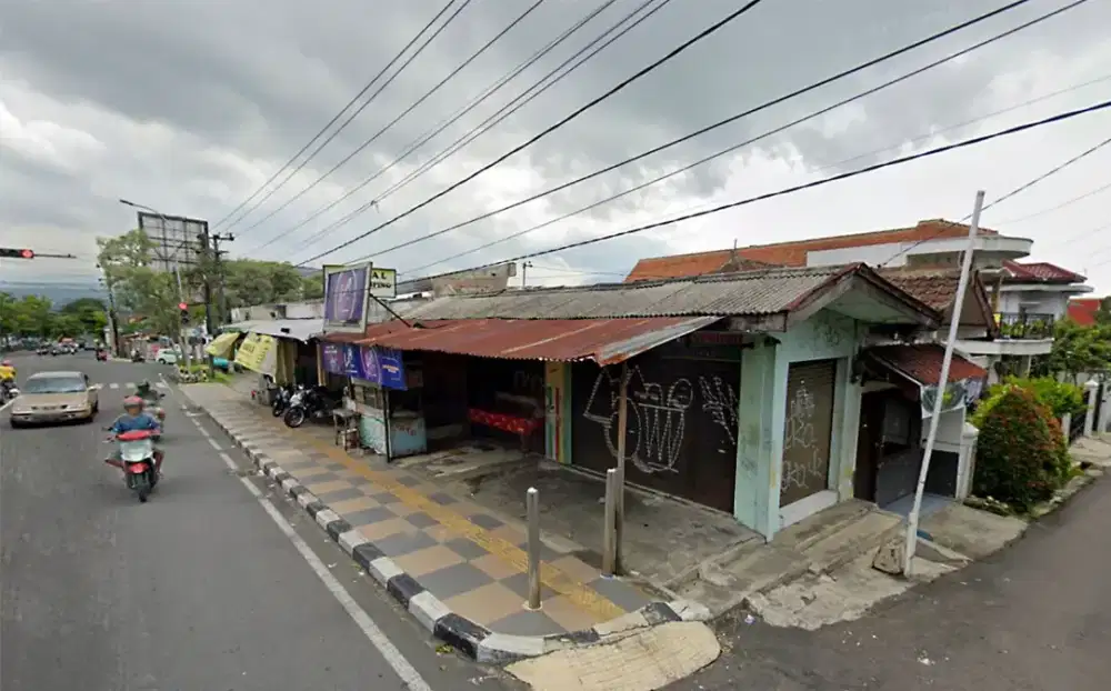 Rumah dijual cepat BU wahid hasyim raya sangat strategis nego deal
