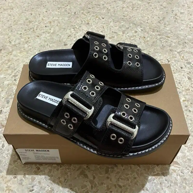 Steve Madden Agent Black Crinkle Patent - Size 39