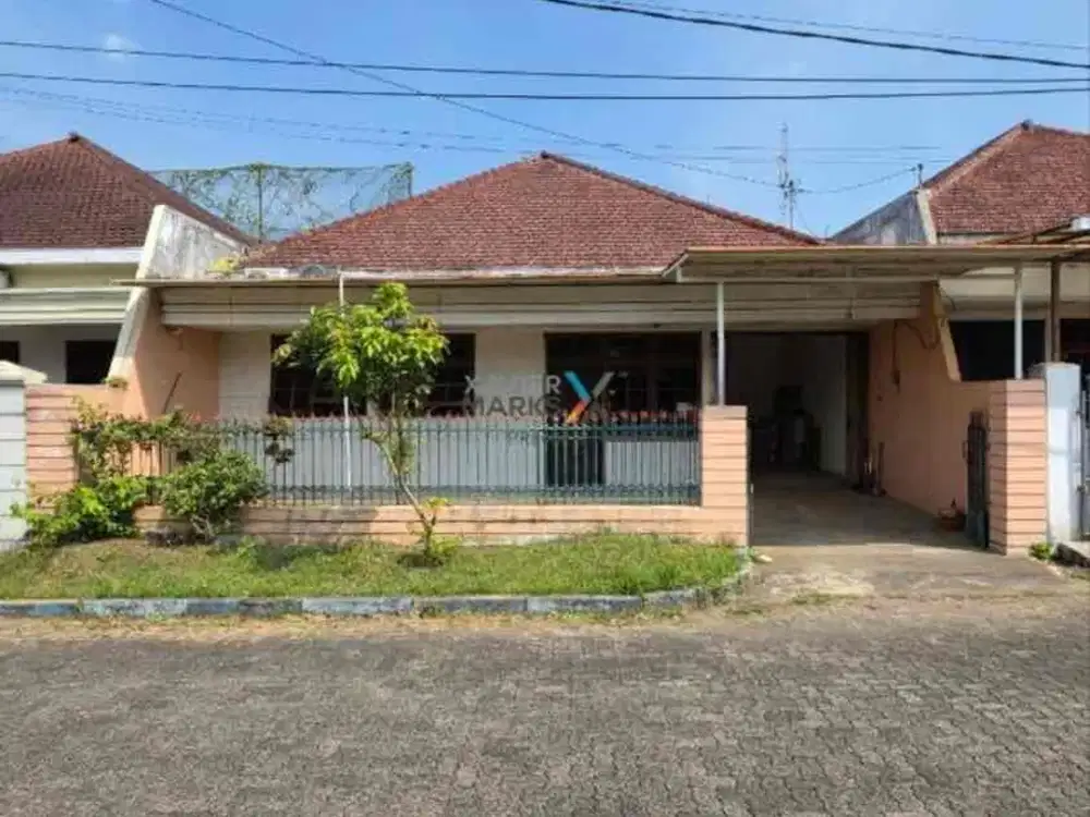 Rumah siap huni di jalan kembar PBI Araya Malang