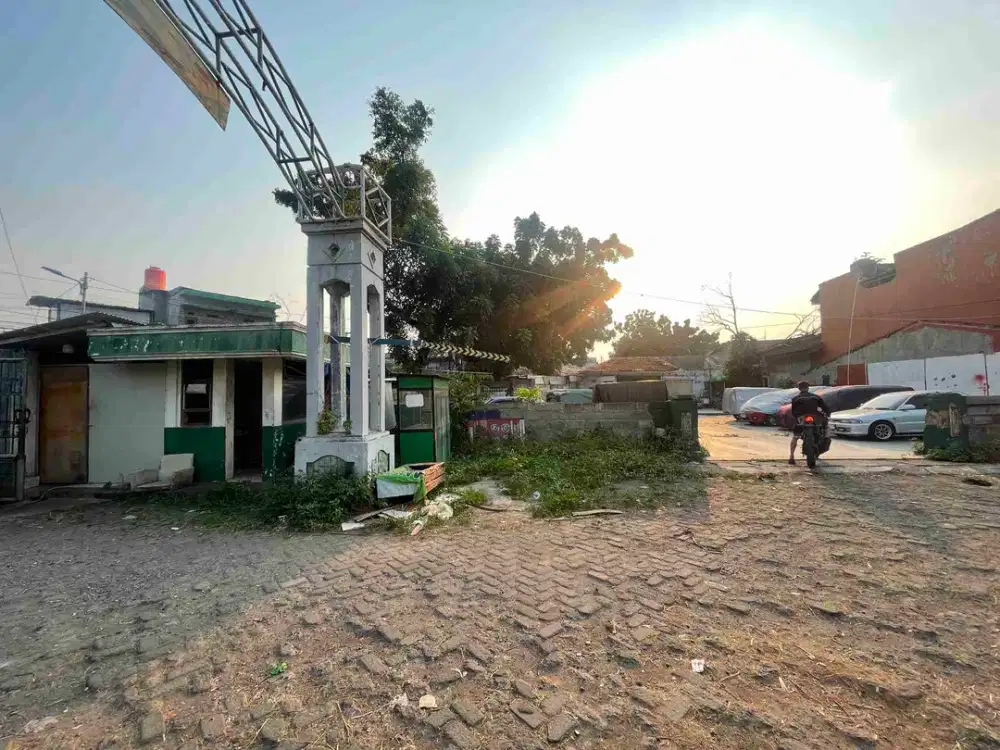 dijual tanah komersial dan strategis cocok untuk bangun cluster atau sekolah