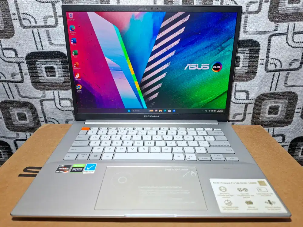Asus VivoBook M7400QE VGA RTX3050 Ti ram 16gb layar OLED Garansi 2027