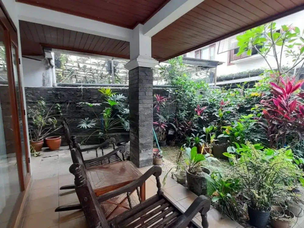 Rumah di area Bandung Utara, sayap Dago, Cigadung