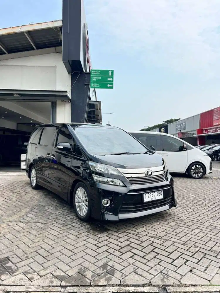 Toyota Vellfire 2014 Bensin
