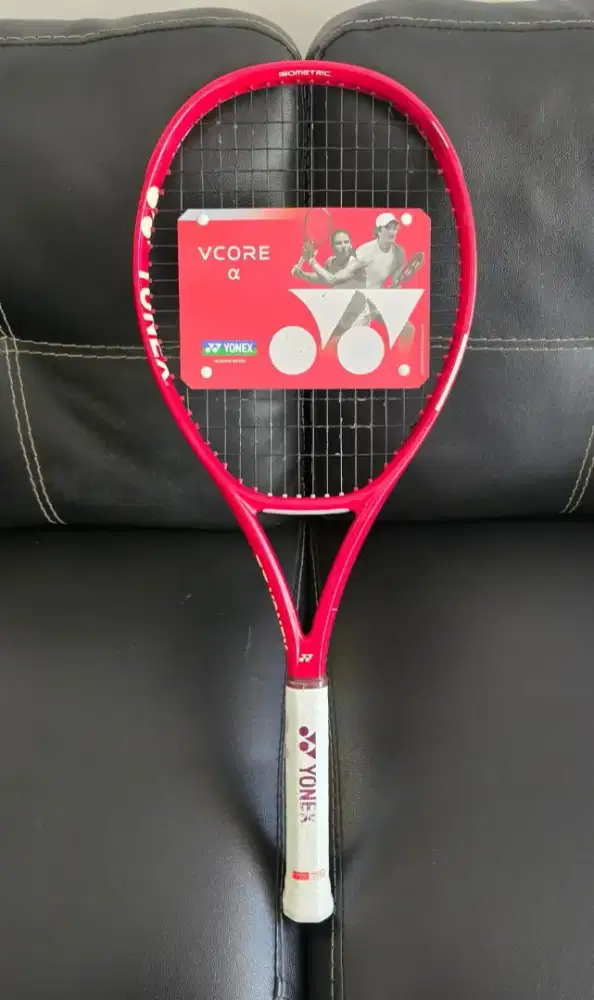 Raket Tenis Yonex Vcore Alpha 2026 Rubyred