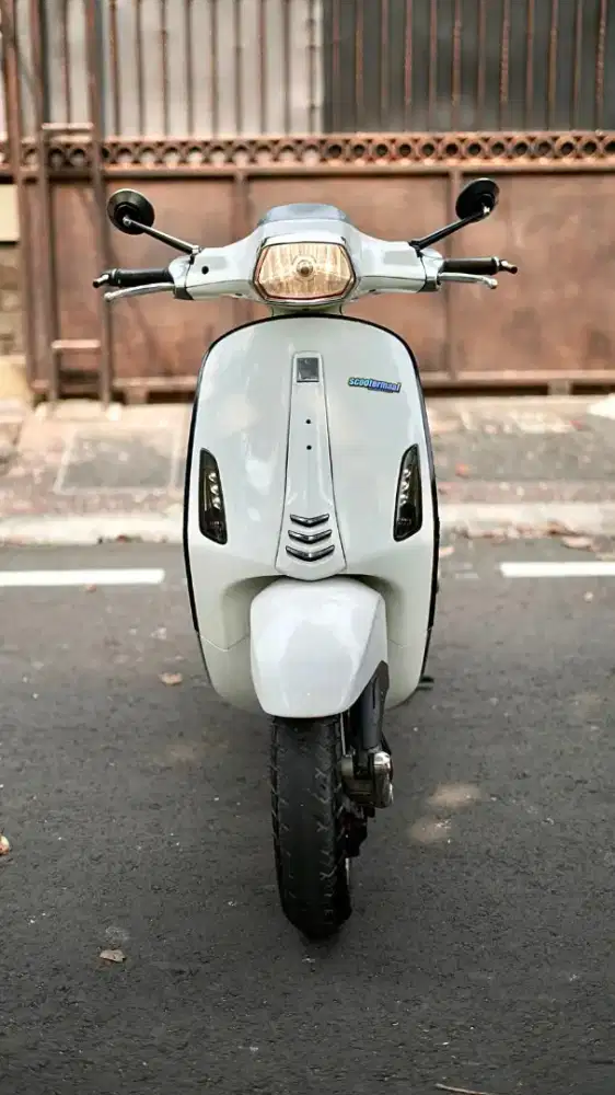 VESPA SPRINT 150 3V 2014 PUTIH - TERMURAH SEINDONESIA