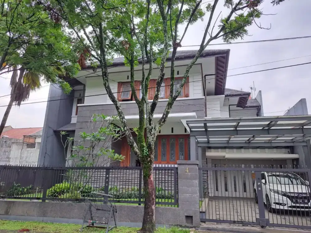 Di Jual Rumah di Komplek Eite Bandung, Batununggal ELok