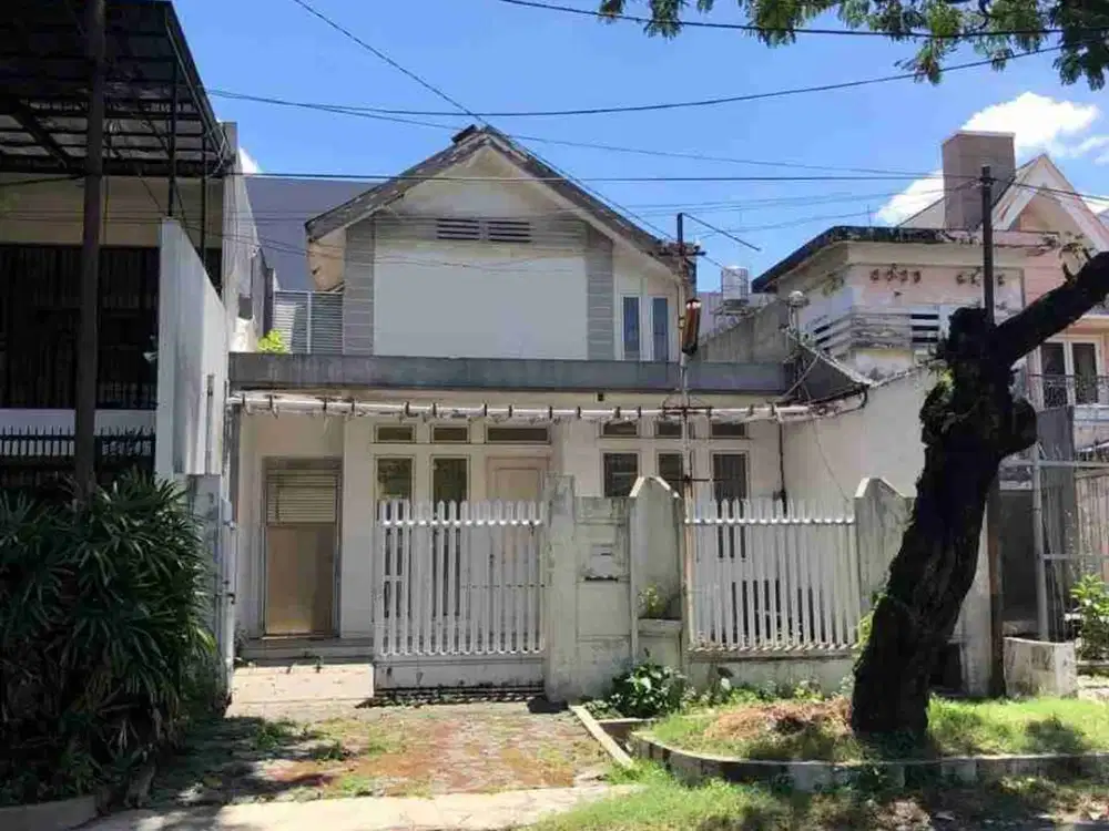 Dijual Cepat Rumah di Jl Teuku Umar Surabaya Pusat