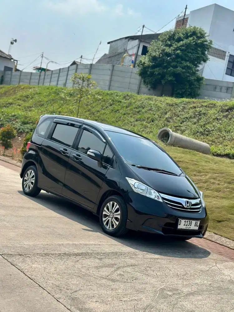 Honda Freed 2013 Bensin