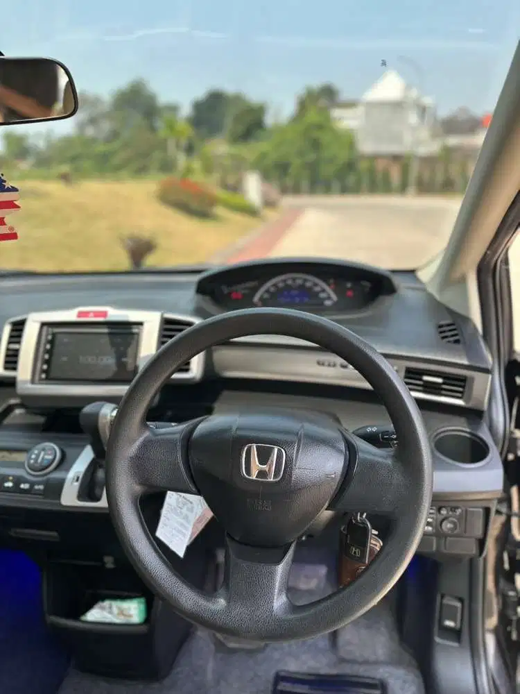 Honda Freed 2013 Bensin