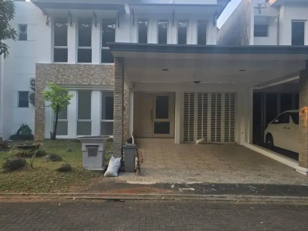 Disewakan Rumah 2 Lantai Siap Huni Baru Renov BSD Strategis