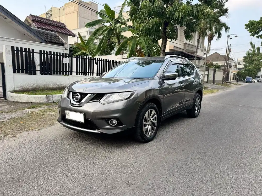 Nissan Xtrail T32 2.5 2015 Abu abu tua metalic 2016 crv 2017