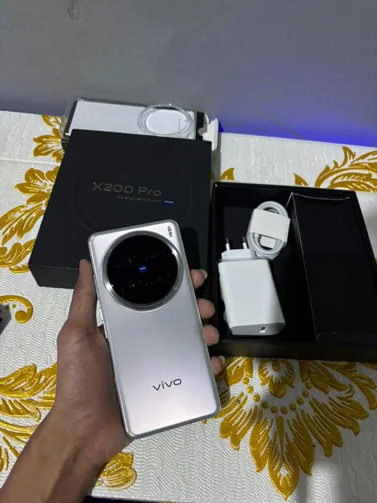 Vivo X200 pro 16/512 GB
