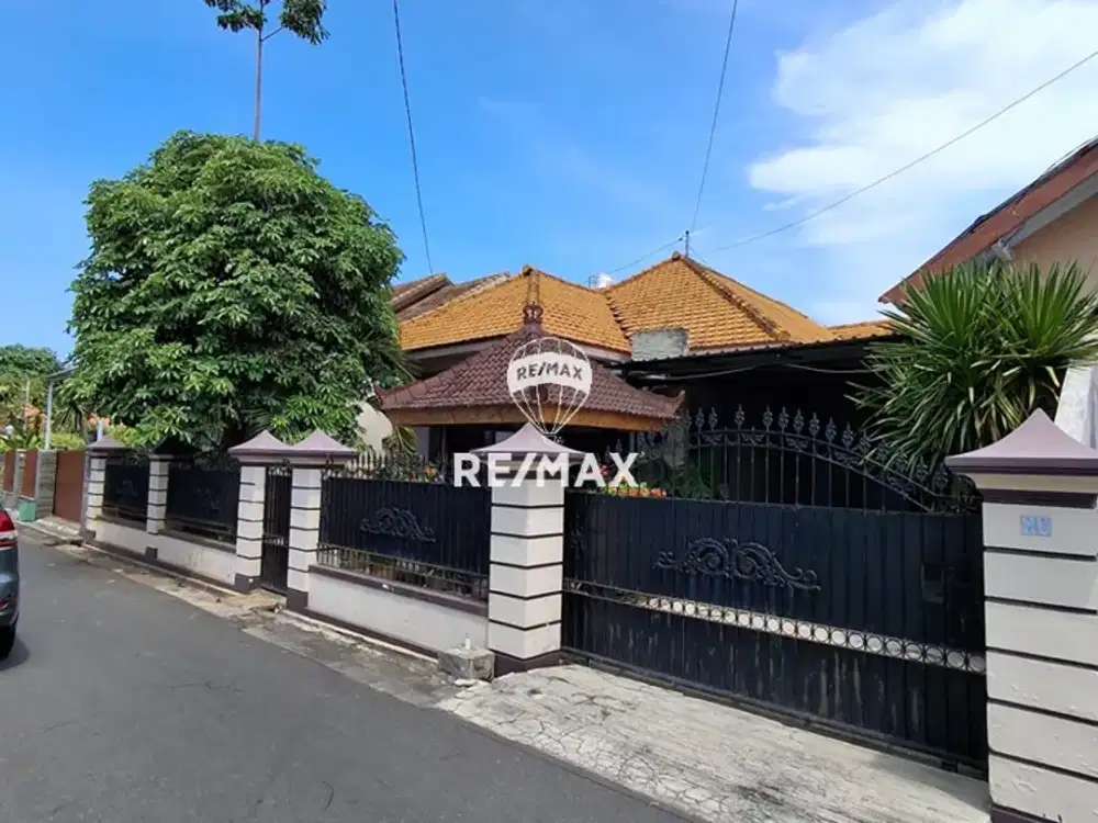 RUMAH BESAR & LENGKAP DI KEBALENAN – BANYUWANGI