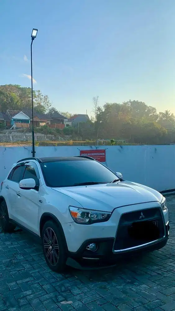 BU JUAL Mitsubishi Outlander Sport PX Limited Edition 2014