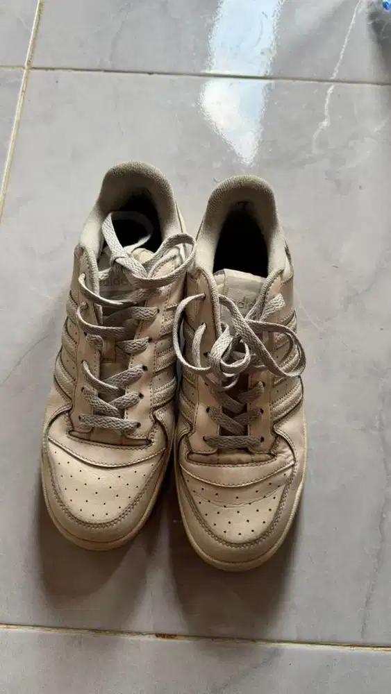 Sepatu adidas campus
