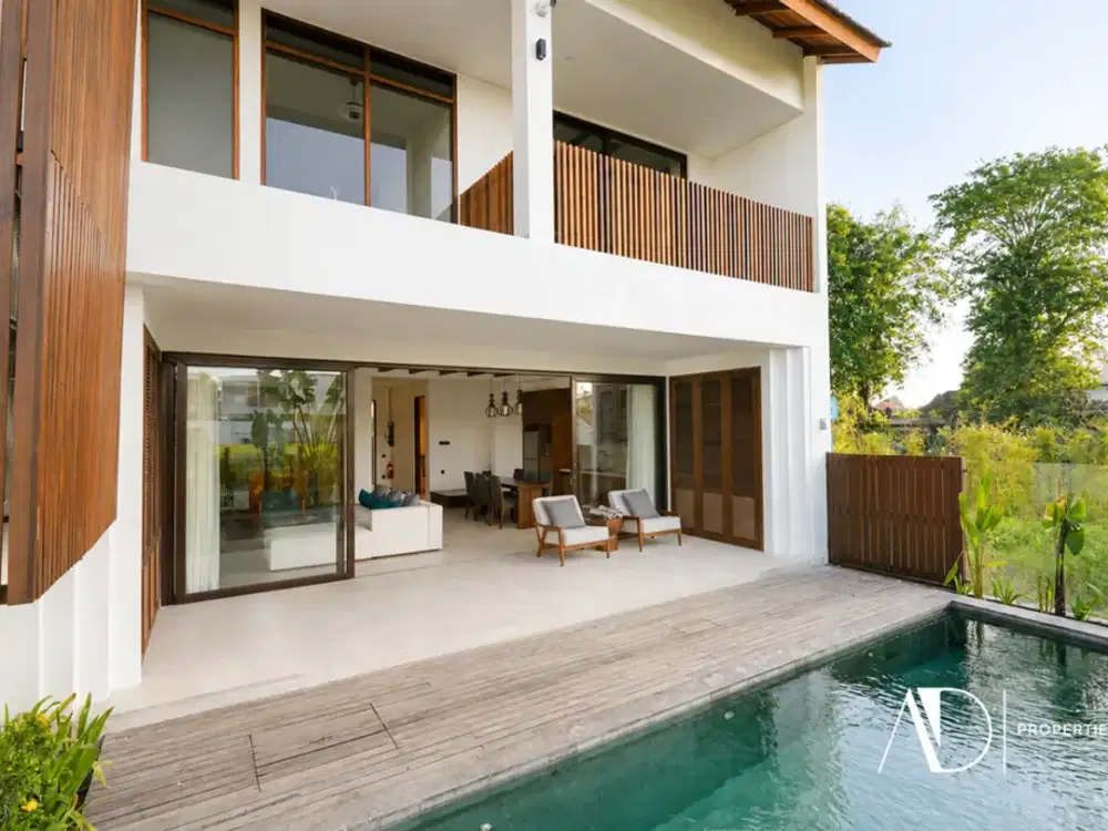 LEASEHOLD 27 YEARS | CONTEMPORARY TROPICAL 3-BEDROOM VILLA IN SESEH
