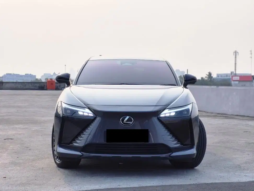 Lexus RZ450e Luxury 2023 AWD EV (#RZ 450e #2024)