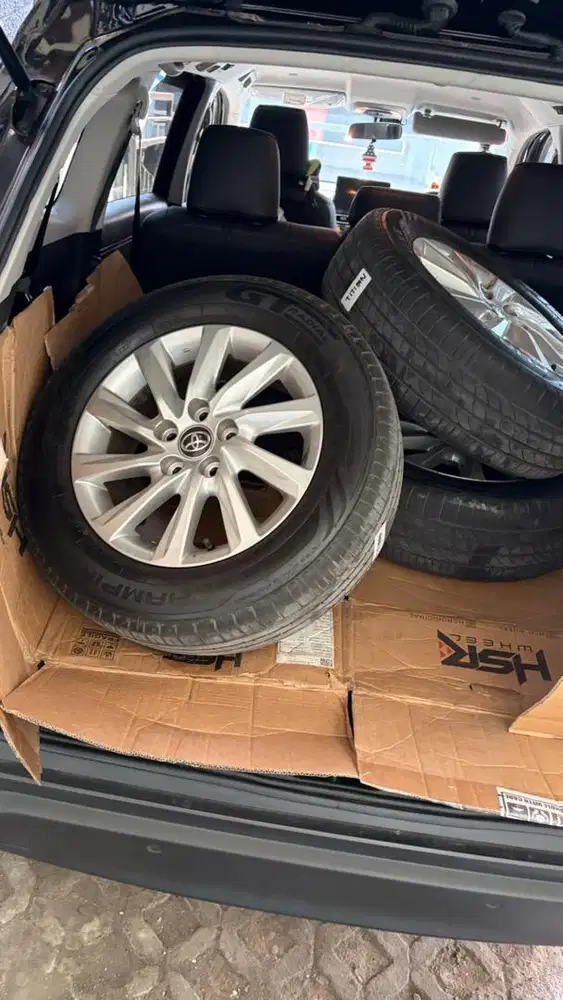 Velg Ban Original Innova Zenix tipe G 2025