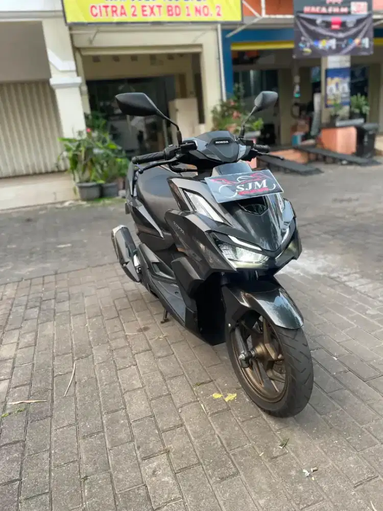 HONDA VARIO 160 ABS 2023 KM 5K ASLI