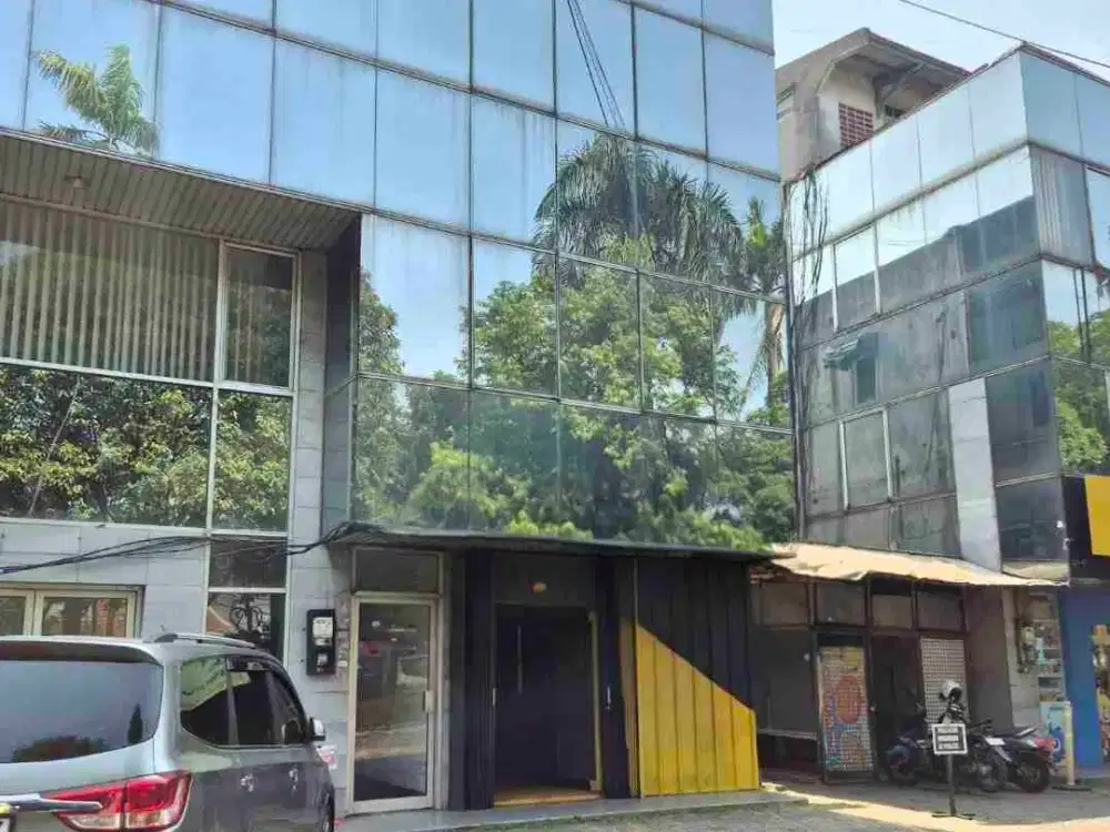 Dijual ruko 3 Lt. di Bona Indah Plaza dengan akses terpisah ditiap lantai.